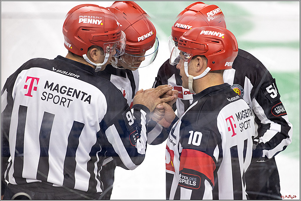 PENNY DEL;  Kölner Haie - Fischtown Pinguins; Köln, 04.10.2022